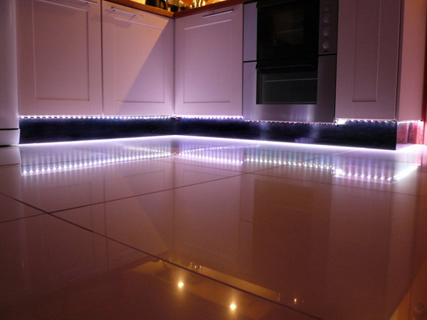TIRA LED RGB 12V IP20 540LM 7W 240310 SILVER 3 M