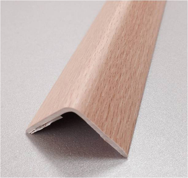 CANTONERA PVC ADH 25X25 HAYA 41554 RUFETE 260 CM